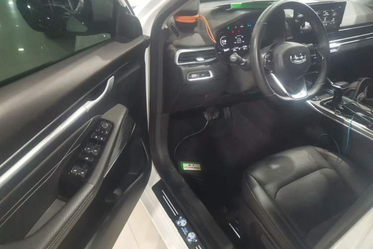 Used Geely Auto Emgrand 2022 4th Generation 1.5L CVT Luxury Model
