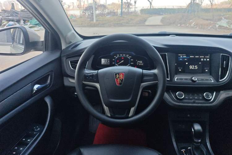 Used Roewe 360 2015 1.5L Automatic Luxury Edition
