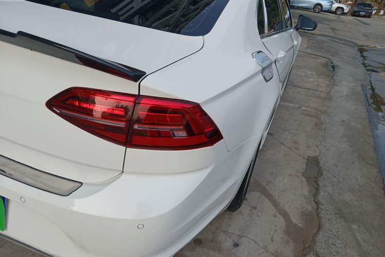 Used Volkswagen Lamando 2021 230TSI DSG Fashion Edition
