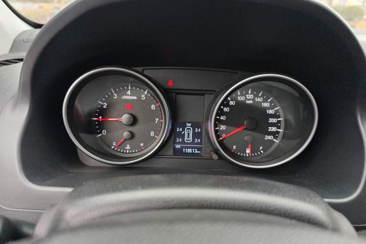 Used Haval H6 2015 Upgraded Model 1.5T Manual Two-Wheel Drive Elite Version