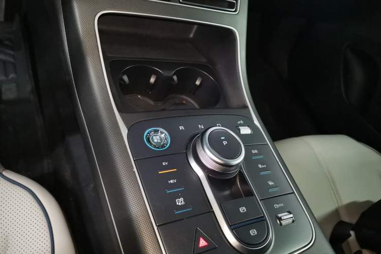 Used BYD Destroyer 05 2024 Honor Edition DM-i 120KM Luxury Model
