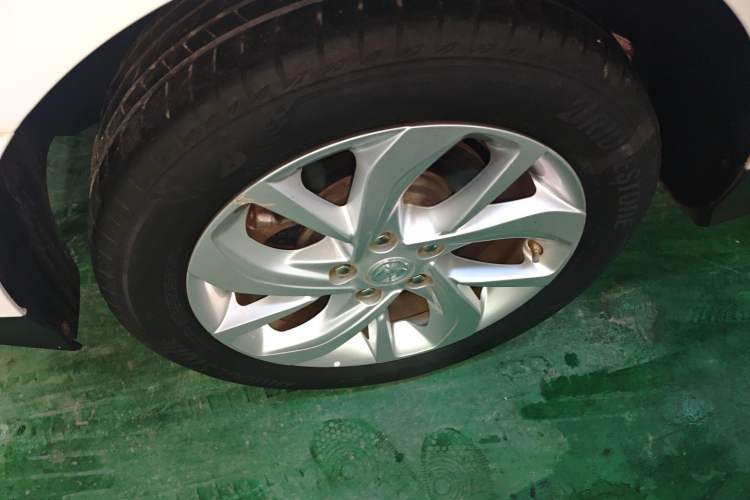 Used Buick Velite 6 2023 430km Range Commuter Version
