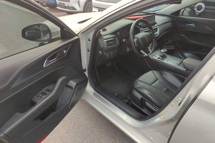 Used Hongqi H5 2022 Classic Model Facelift 1.5T DCT Qiyun Edition
