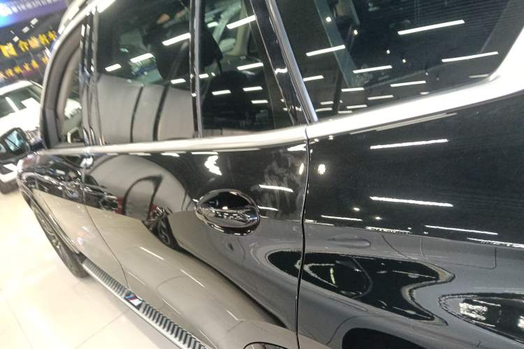 Used BMW X5 2022 Restyled xDrive 30Li Luxury Version M Sport Package
