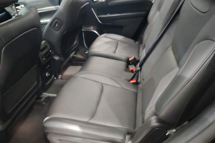 Used  Grand Commander 2018 2.0T Four-Wheel Drive Prestige Edition China V
