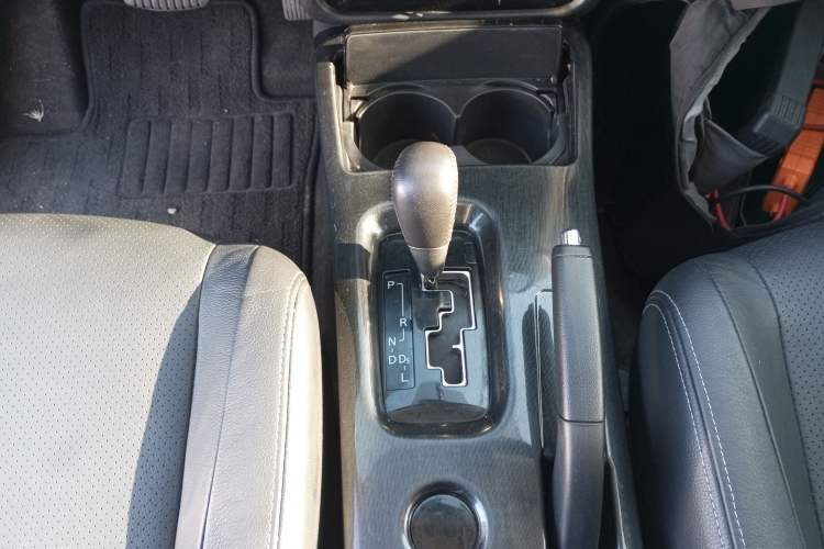 Used Mitsubishi Outlander 2018 2.0L Two-Wheel Drive Glory Edition 5 Seats