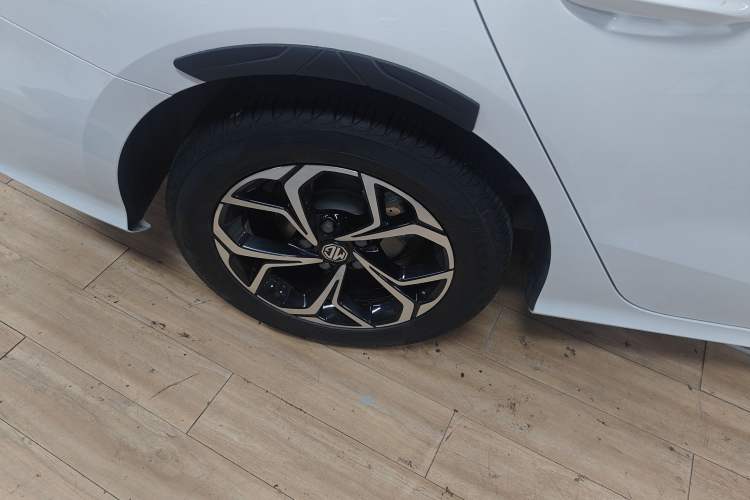 Used MG 5 2021 Revised Version 180 DVVT CVT Youth Luxury Edition