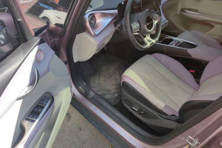 Used BYD Dolphin 2023 420 km Fashion Edition
