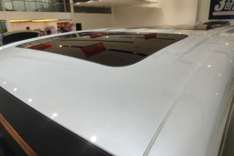 Used Buick Century 2023 2.0T Six-Seater Yinshi Edition
