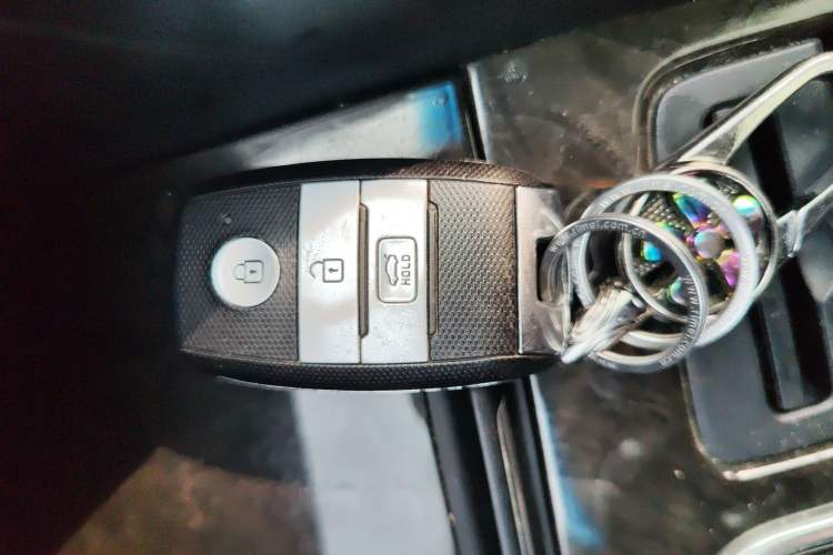 Used Kia K5 2016 1.6T Automatic LUX
