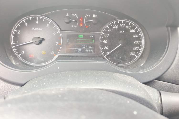 Used Nissan Tiida 2021 1.6L CVT Cool Edition
