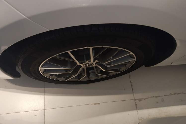 Used Lexus ES 2018 300h Premier Edition China VI Standard