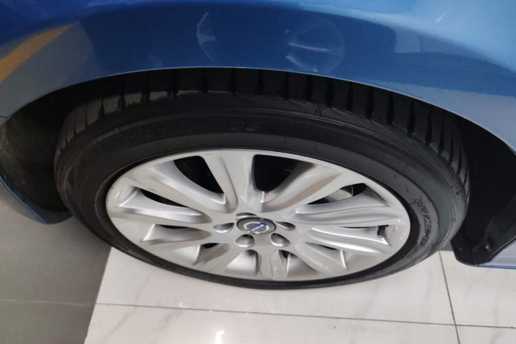 Used Volvo V40 2016 T3 Zhiyi Edition
