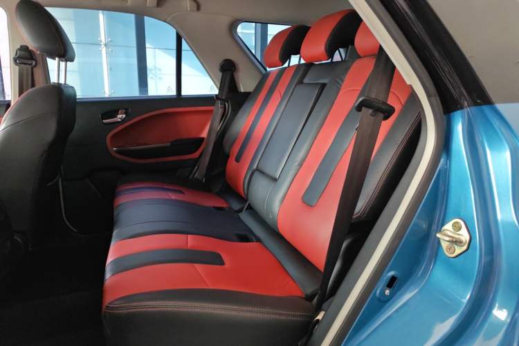 Used GAC Gonow GX6 2015 2.4L Two-Wheel-Drive Flagship Edition
