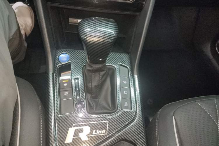 Used Volkswagen Tiguan L 2023 330TSI Automatic Two-Wheel Drive R-Line Enjoyment Edition
