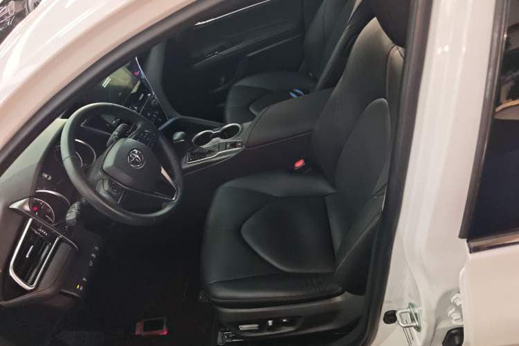 Used Toyota Camry 2021 2.0G Luxury Edition