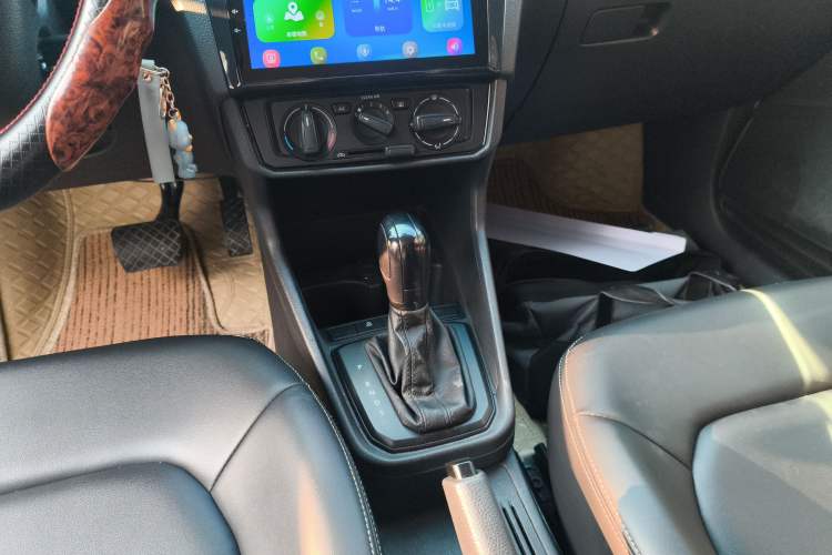 Used Volkswagen Santana 2021 1.5L Automatic Fashion Edition