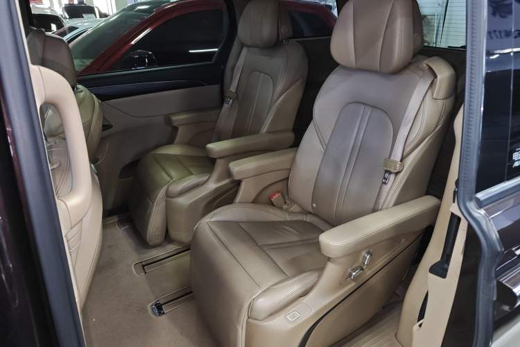 Used Buick GL8 2020 ES Land Cruiser 653T Luxury Model