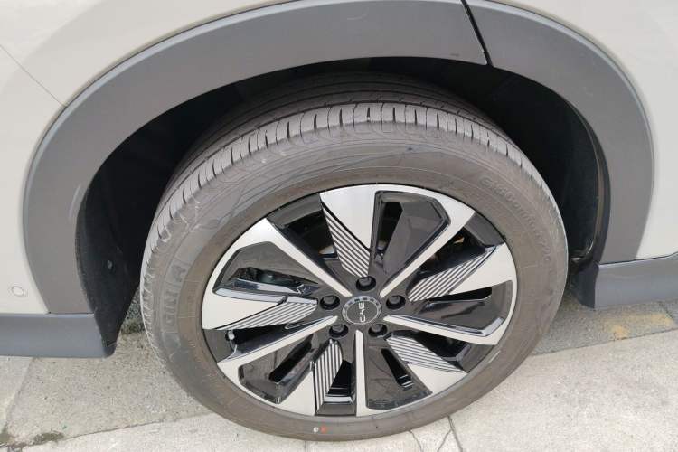 Used BYD Song PLUS New Energy 2025 EV Smart Drive Edition 605km Flagship Model