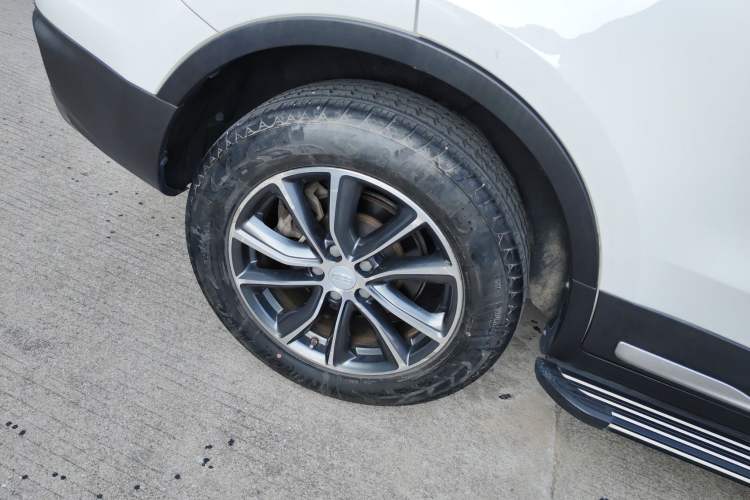 Used Geely Auto Emgrand X7 Sport 2020 1.8TD DCT Two-Wheel Drive Smart Connect 4G-Enabled Version
