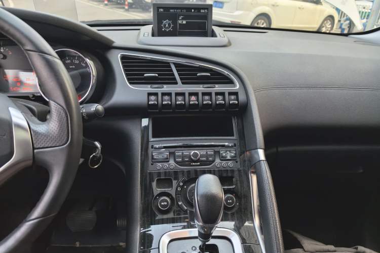 Used Peugeot 3008 2013 1.6THP Automatic Prestige Edition
