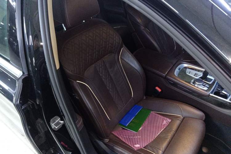 Used BMW 7 Series 2017 730Li Luxury Model
