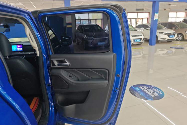 Used Great Wall Poer 2023 2.0T Commercial Version Automatic Diesel 4x4 Elite Long-Box GW4D20M