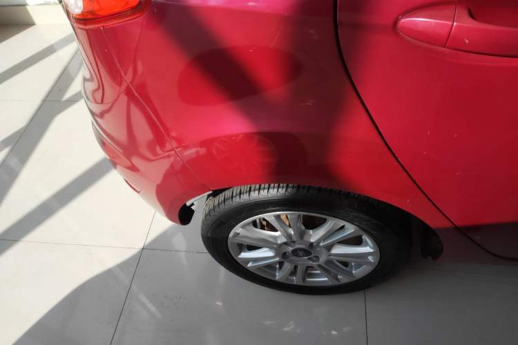 Used Ford Fiesta 2013 Hatchback 1.5L Automatic Fashion Edition
