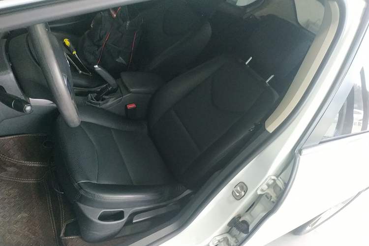 Used Peugeot 408 2013 2.0L Automatic Comfort Edition
