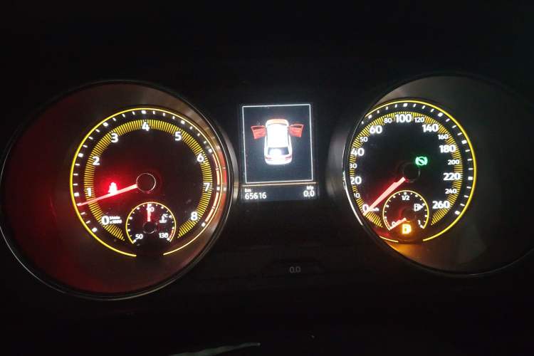 Used Volkswagen Tiguan L 2019 330TSI Automatic Two-Wheel Drive Smart Luxury Version China VI Standard
