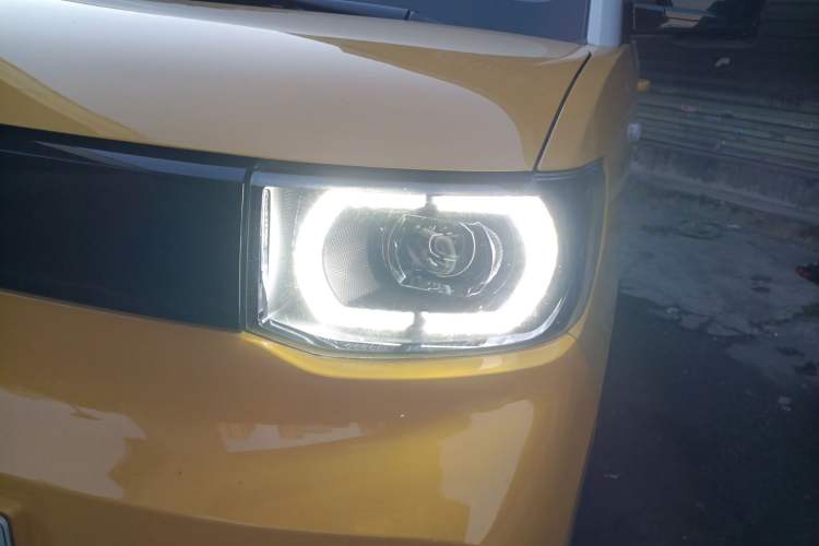 Used Wuling Hongguang MINIEV 2021 Macaron Fashion Model Lithium Iron Phosphate