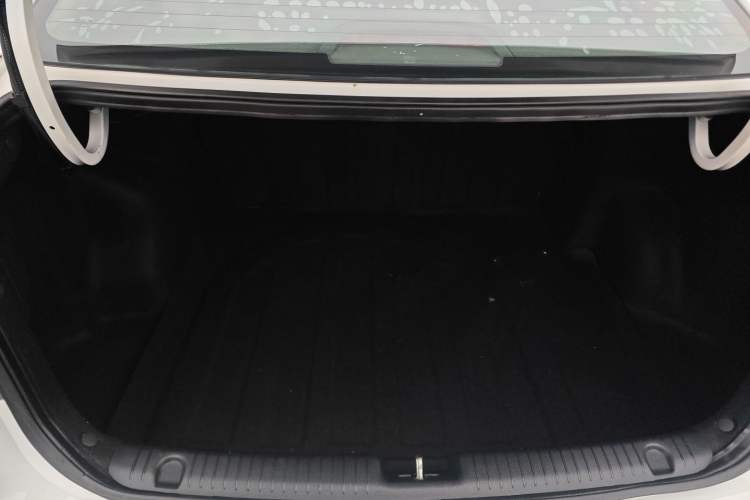 Used Kia K2 2015 Sedan 1.4L Automatic GLS
