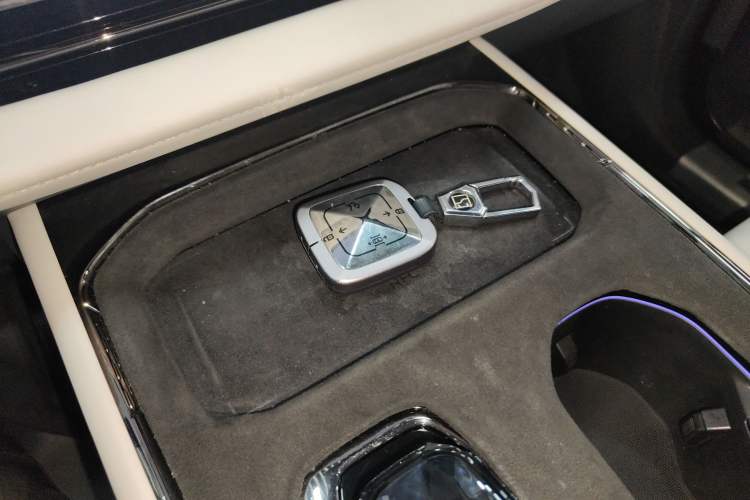 Used Zeekr 009 2022 WE Edition
