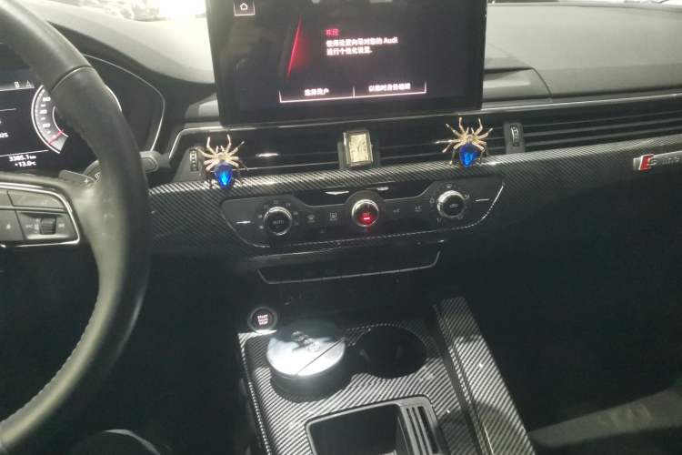 Used Audi A4L 2020 40 TFSI Fashion Dynamic Model
