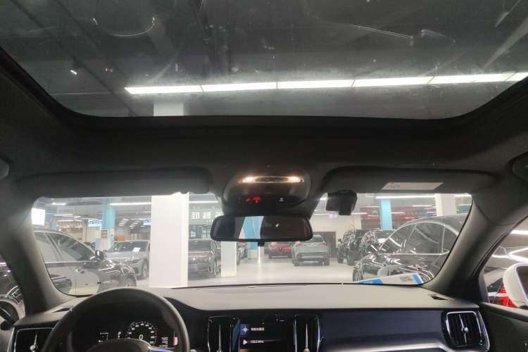 Used Volvo S60 2020 T4 Zhiyi Luxury Edition
