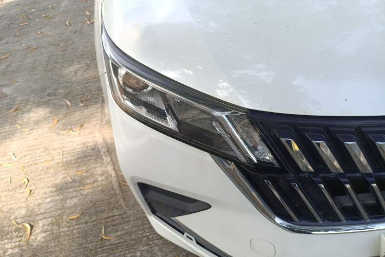 Used Wuling Jiachen 2022 1.5L Manual Light Comfort Edition