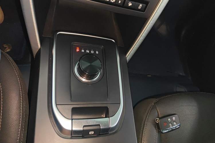 Used Land Rover Discovery Sport 2018 240 PS SE Version
