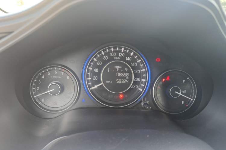 Used Honda Crider 2013 1.8L automatic comfort version
