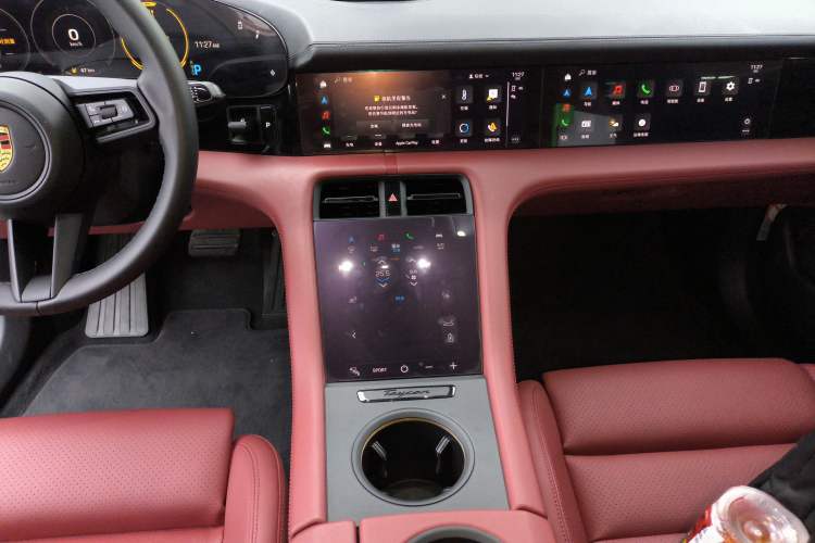 Used Porsche Taycan 2022-Year Updated Taycan
