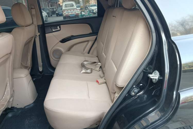 Used Kia Sportage 2013 2.0L Manual Two-Wheel Drive GL Trim
