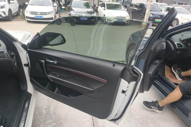 Used BMW 2 Series 2019 225i Convertible Coupe Sports Design Package
