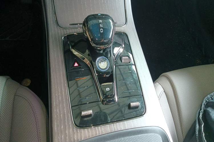 Used BYD Han 2024 DM-i Glory Edition 121KM Premium Model
