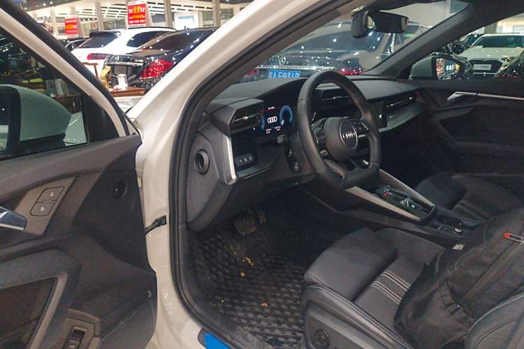 Used Audi A3 2024 Sportback 35 TFSI Fashionable Sports Model
