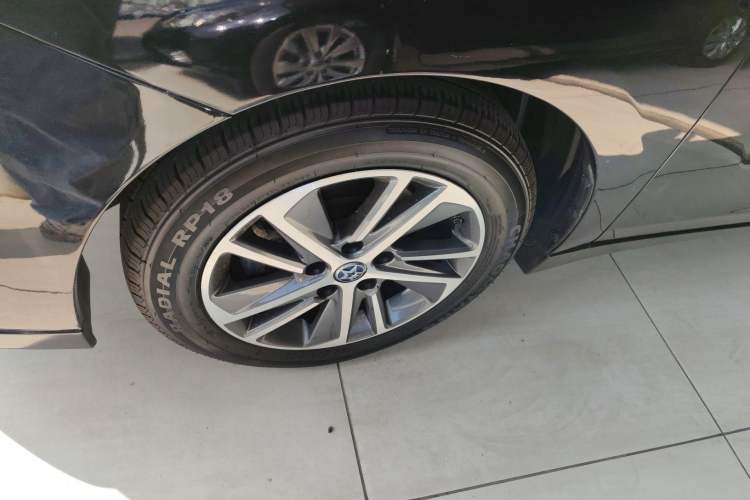 Used Venucia D60 2019 1.6L XL CVT SmartConnect Elite Edition (ISS)