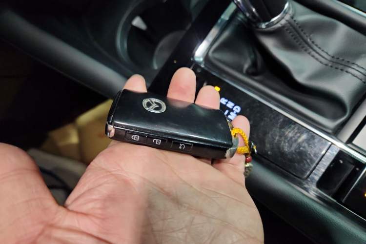 Used Mazda Mazda 3 Axela 2021 2.0L Automatic ZhiXuan Edition
