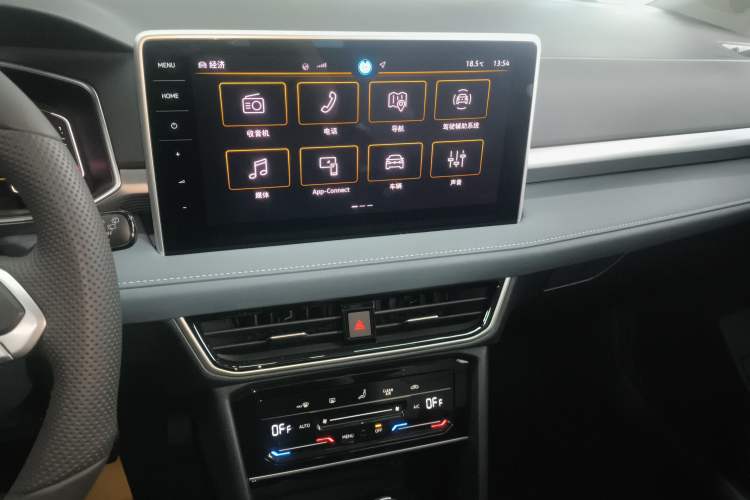 Used Volkswagen Tharu 2024 300TSI Two-Wheel-Drive Full Moon Edition