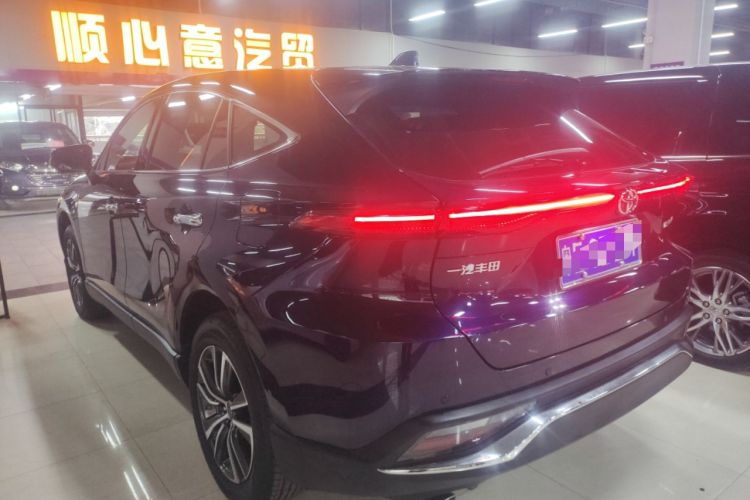 Used Toyota Harrier 2022 2.0L CVT Two-Wheel Drive Deluxe Edition
