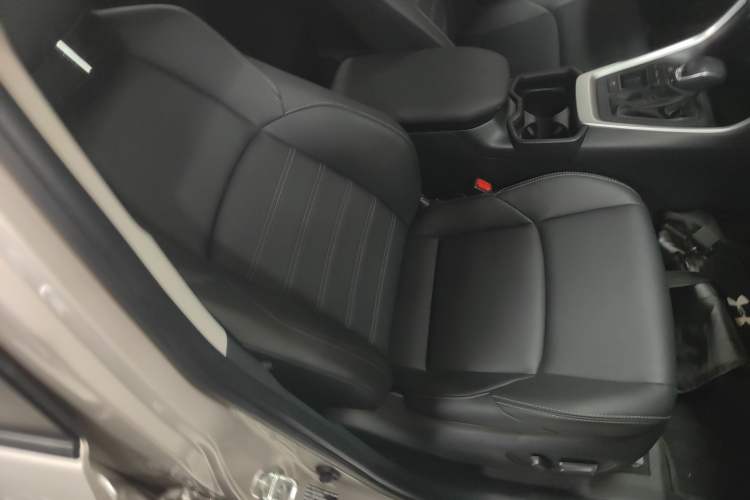 Used Toyota Wildlander 2023 Dual-Motor 2.5L E-CVT Two-Wheel Drive Luxury PLUS Edition