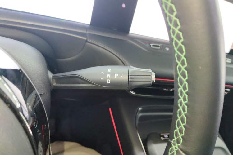 Used VOYAH FREE 2025 318 318 km Rear-Drive Touring Edition