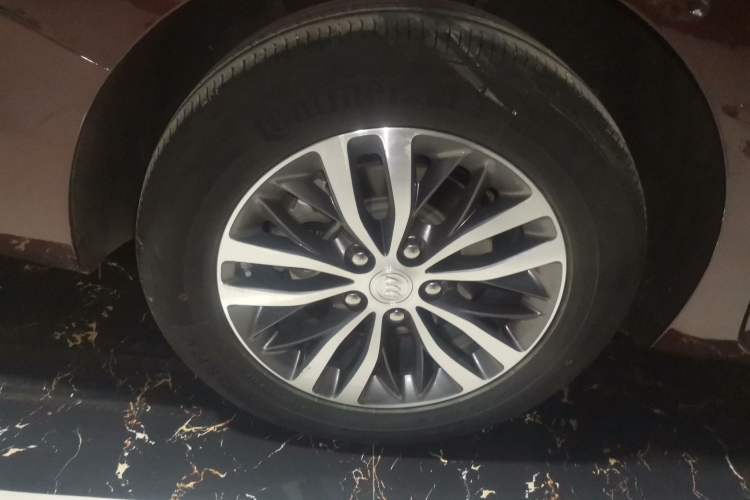 Used Buick GL8 2022 ES Landtrek 653T Luxury Edition